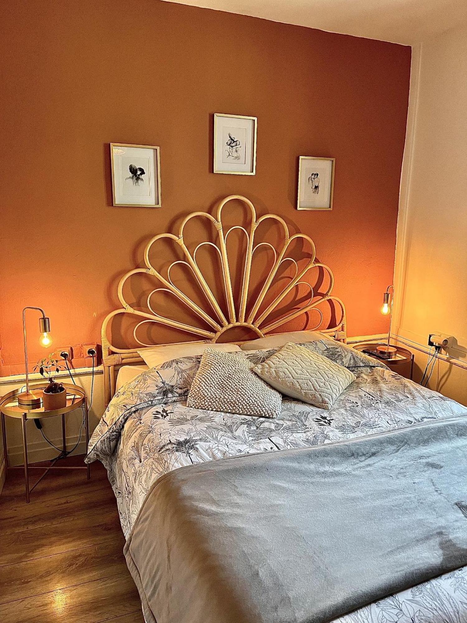 Charmant Logement & Terrasse Au Centre Historique 생클로드 외부 사진